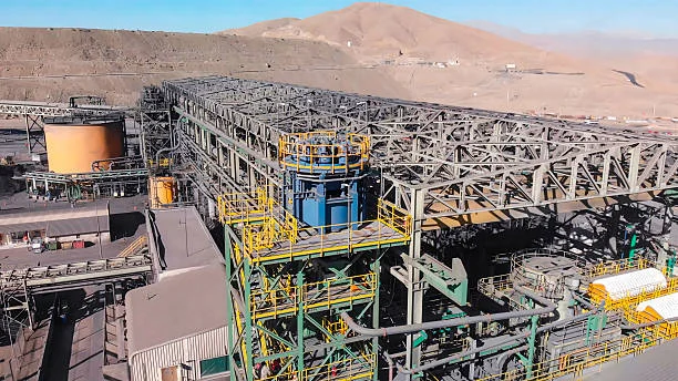 分散型金鉱石の全スライムシアン化プロセス