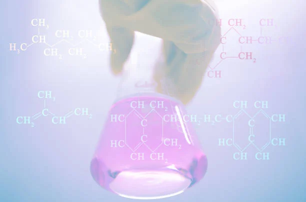 Dè na feartan corporra a th’ aig sodium cyanide?