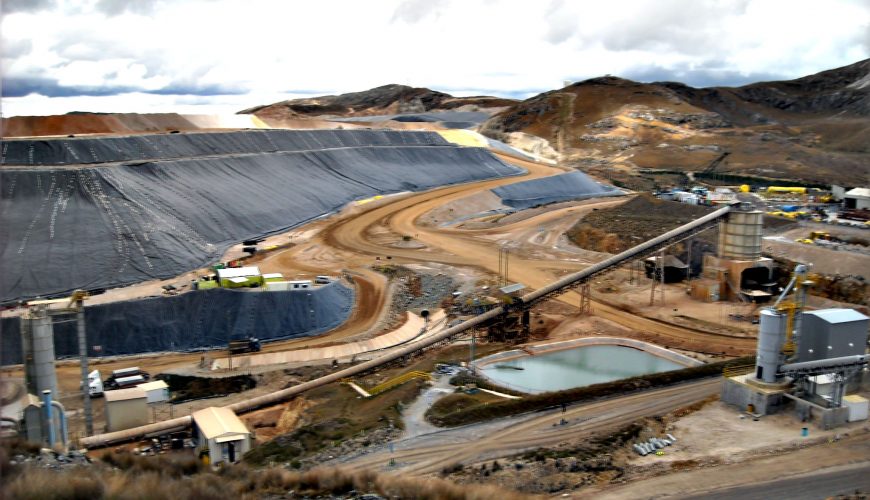 Optimizing Andean Gold Extraction: High-Performance Reagents for Peru